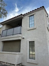 4805 Nara Vista Way in Las Vegas, NV - Foto de edificio - Building Photo