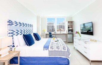 2889 McFarlane Rd in Miami, FL - Building Photo - Building Photo