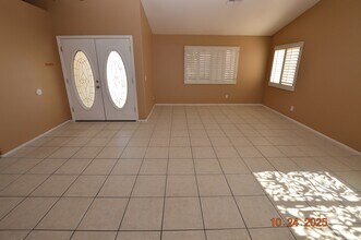 5433 Iberville St in North Las Vegas, NV - Building Photo - Building Photo