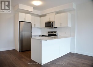 1000-1000 Lackner Blvd in Kitchener, ON - Building Photo - Building Photo