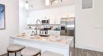 4802 SW 34th Pl in Gainesville, FL - Building Photo