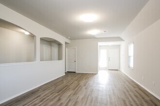 8719 J C Oaks Cir in Houston, TX - Building Photo - Building Photo