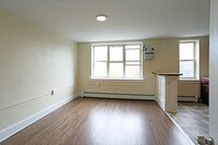 Apartments at 400 Elmwood in Buffalo, NY - Building Photo - Interior Photo