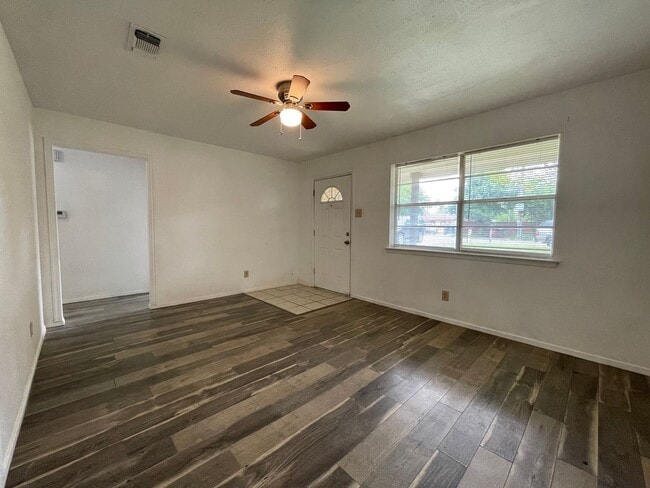 7408 Foster Dr in Lake Worth, TX - Building Photo - Building Photo