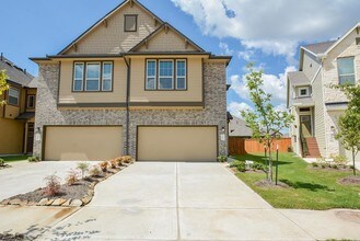 12239 Stellano Ln in Richmond, TX - Building Photo - Building Photo