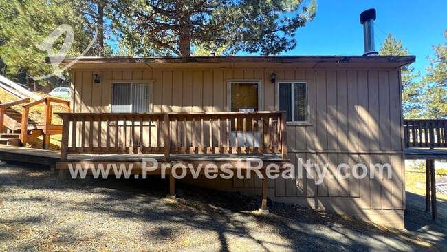 2068 Mojave Dr in Wrightwood, CA - Building Photo - Building Photo