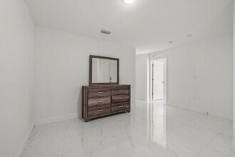 362 NW Bayshore Blvd in Port St. Lucie, FL - Building Photo - Building Photo