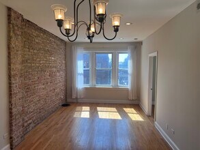 2546 W Iowa St in Chicago, IL - Building Photo - Building Photo