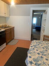 109 S Rolla St, Unit #B in Rolla, MO - Foto de edificio - Building Photo