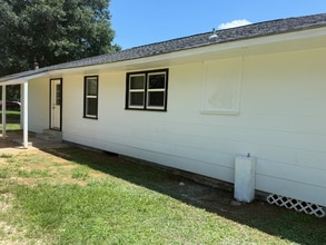 145 Hume Ave in Atmore, AL - Building Photo - Building Photo