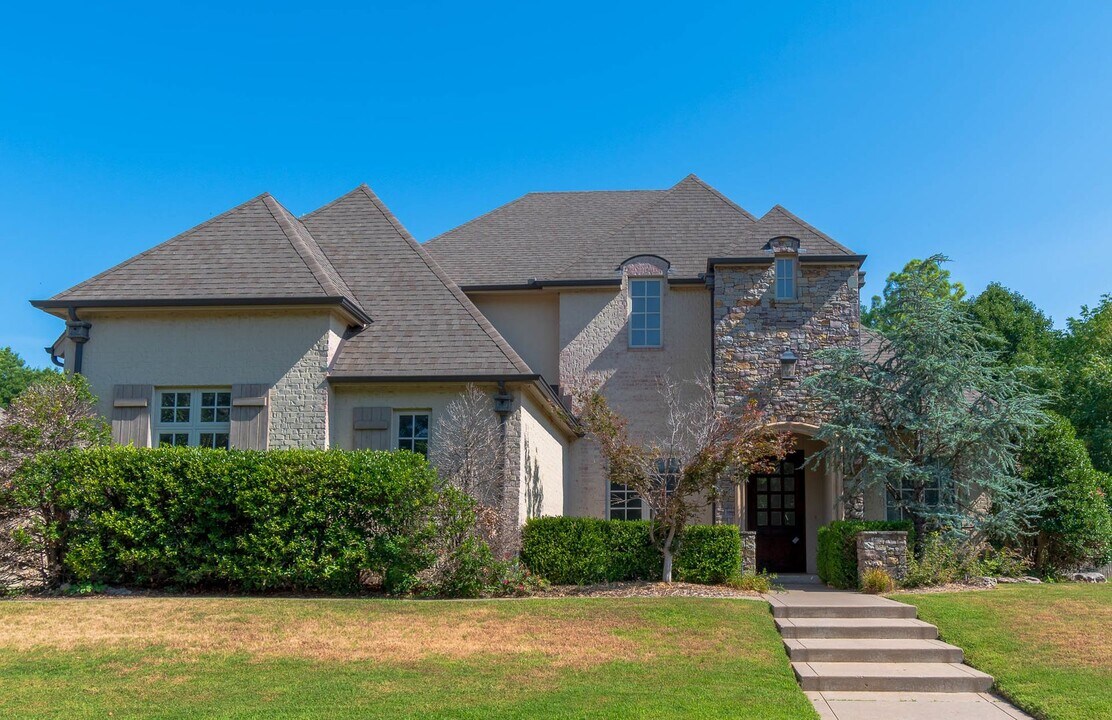 4601 E 108th Pl in Tulsa, OK - Foto de edificio