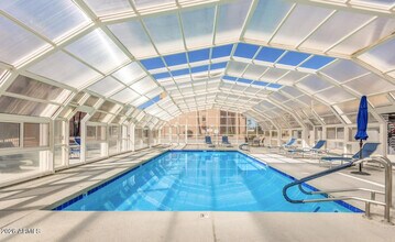 7910 E Camelback Rd in Scottsdale, AZ - Building Photo - Building Photo