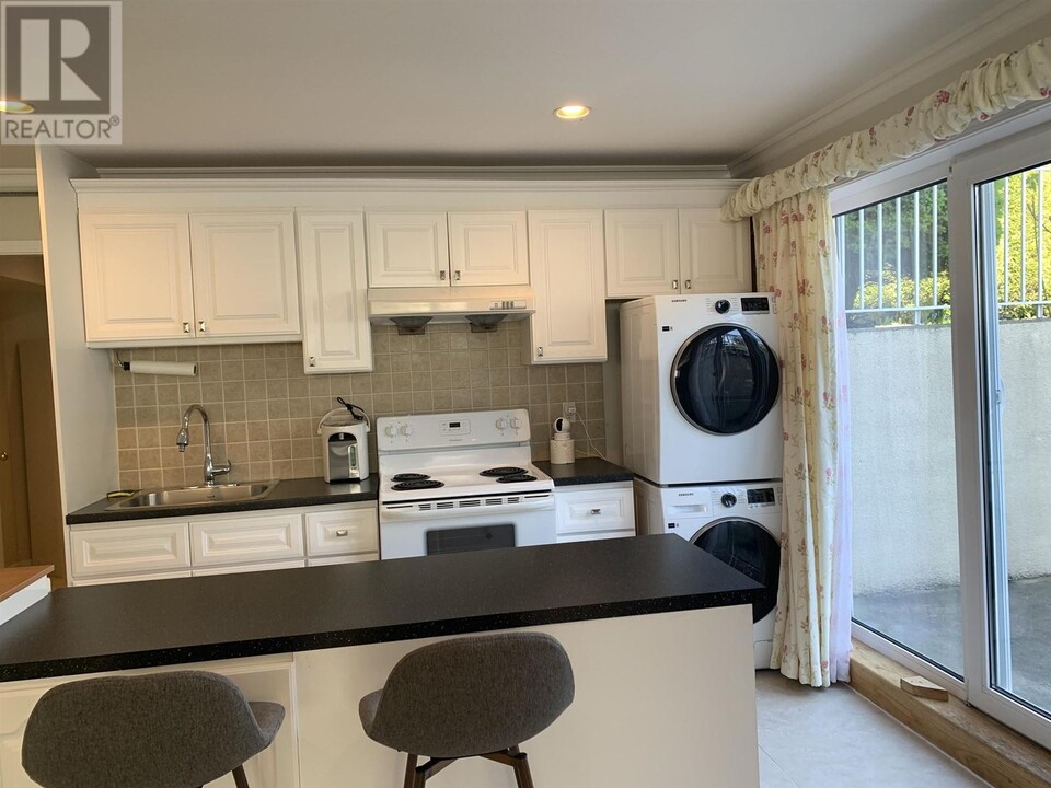 178 W 37th Ave in Vancouver, BC - Building Photo