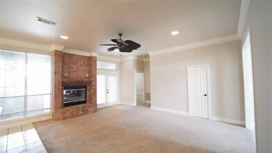 3718 Cliff View Loop in Weatherford, TX - Building Photo - Building Photo