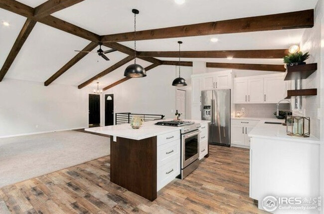 property at 1001 Camelot Cir