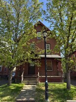 44 Ashley St in Hartford, CT - Building Photo