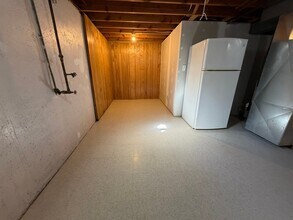 6138 E 129 St in Grandview, MO - Building Photo - Building Photo