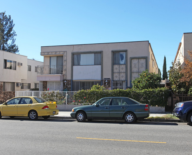 1749 Edgemont St in Los Angeles, CA - Foto de edificio - Building Photo