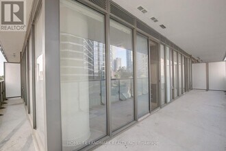 57-557 St Joseph St in Toronto, ON - Building Photo - Building Photo
