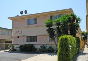 3725 Midvale Ave in Los Angeles, CA - Foto de edificio - Building Photo