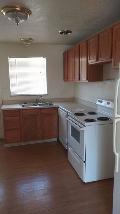 8283 W 16th Pl in Denver, CO - Foto de edificio