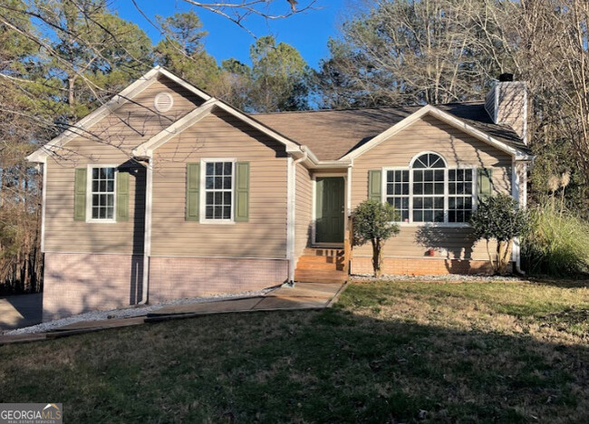 property at 20 Bonnie Ln