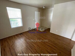 1789 80 E in Tooele, UT - Building Photo - Building Photo