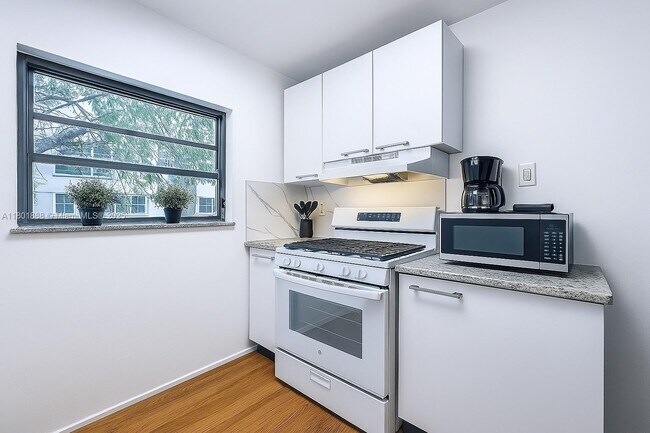 property at 920 Euclid Ave