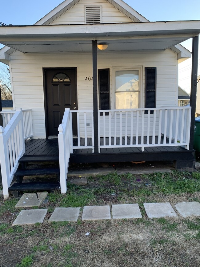 204 E Louisiana Ave in Bessemer City, NC - Building Photo - Building Photo