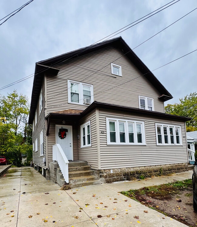 property at 423 Leonard St NE