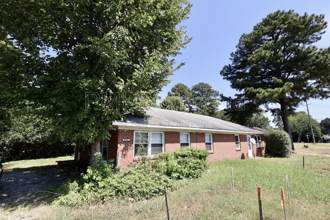property at 3118 Dundas Rd