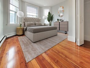 114 Falcon St, Unit #2 in Boston, MA - Foto de edificio - Building Photo