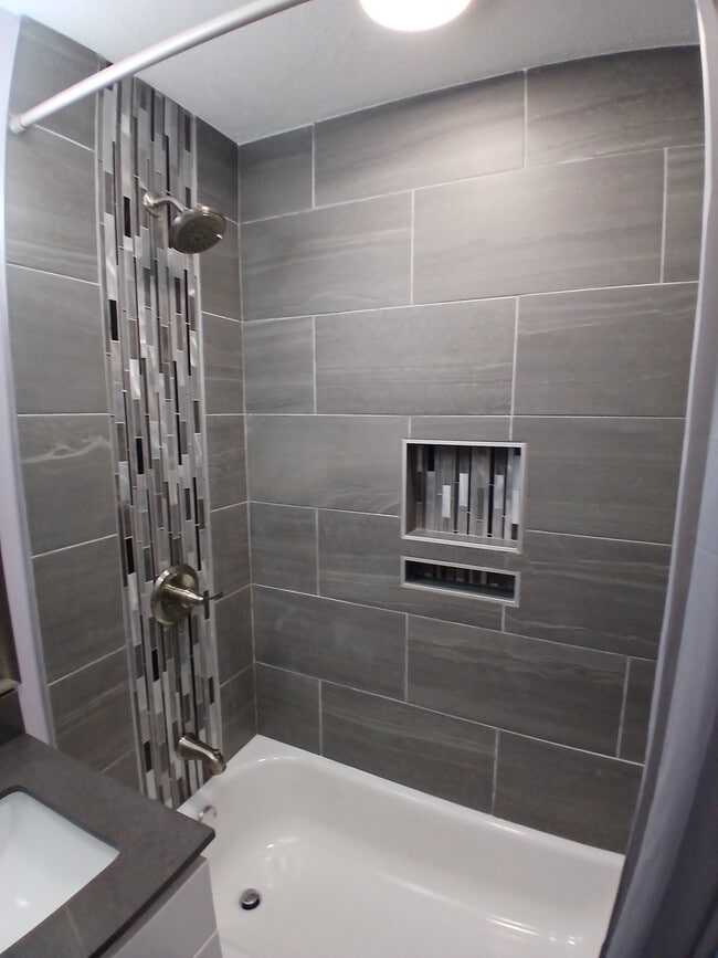 3702 Armstrong Rd in Syracuse, NY - Building Photo - Building Photo