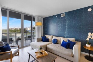 2602 E Hallandale Beach Blvd, Unit SI ID1344348P in Hallandale Beach, FL - Building Photo