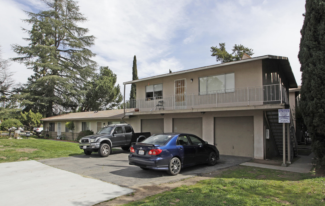 902-906 S Hale Ave in Escondido, CA - Building Photo