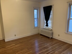 33 Gorham St, Unit #2 Apartamentos