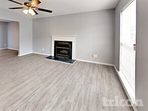 12435 Shelly Pines Dr in Charlotte, NC - Foto de edificio - Building Photo