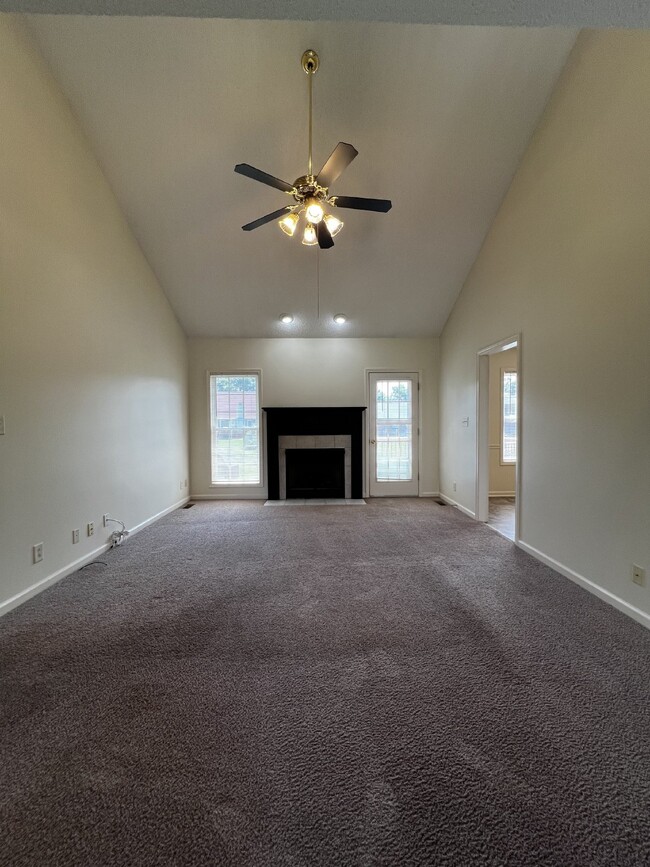 property at 1319 Bluebonnet Dr