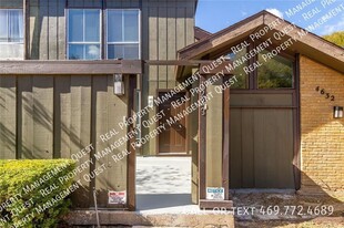 4632 Country Creek Dr in Dallas, TX - Building Photo
