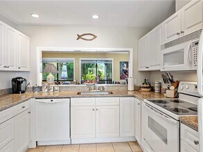 715 Deer Run Villas in St. Simons Island, GA - Building Photo - Building Photo