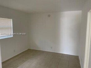 3960 NW 31st Terrace in Lauderdale Lakes, FL - Building Photo - Building Photo