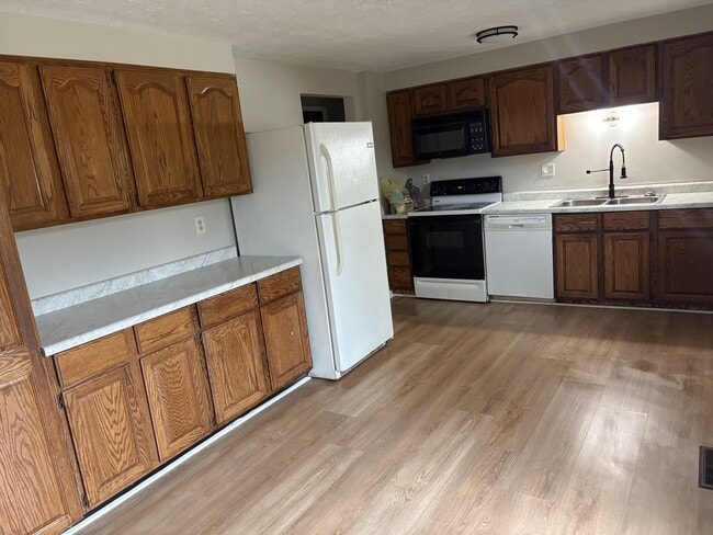 property at 1375 Firethorne Dr