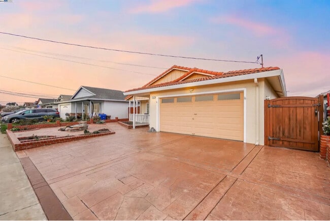363 Oleander Ave in Alameda, CA - Building Photo - Building Photo