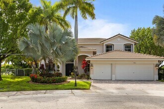 926 Marina Dr in Weston, FL - Building Photo - Building Photo