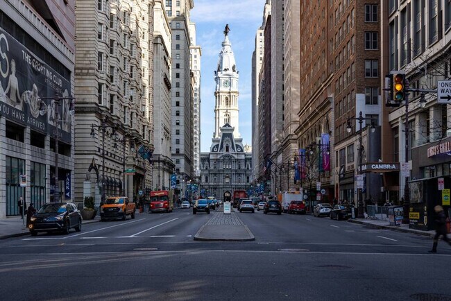 1325 Spruce St in Philadelphia, PA - Building Photo - Building Photo