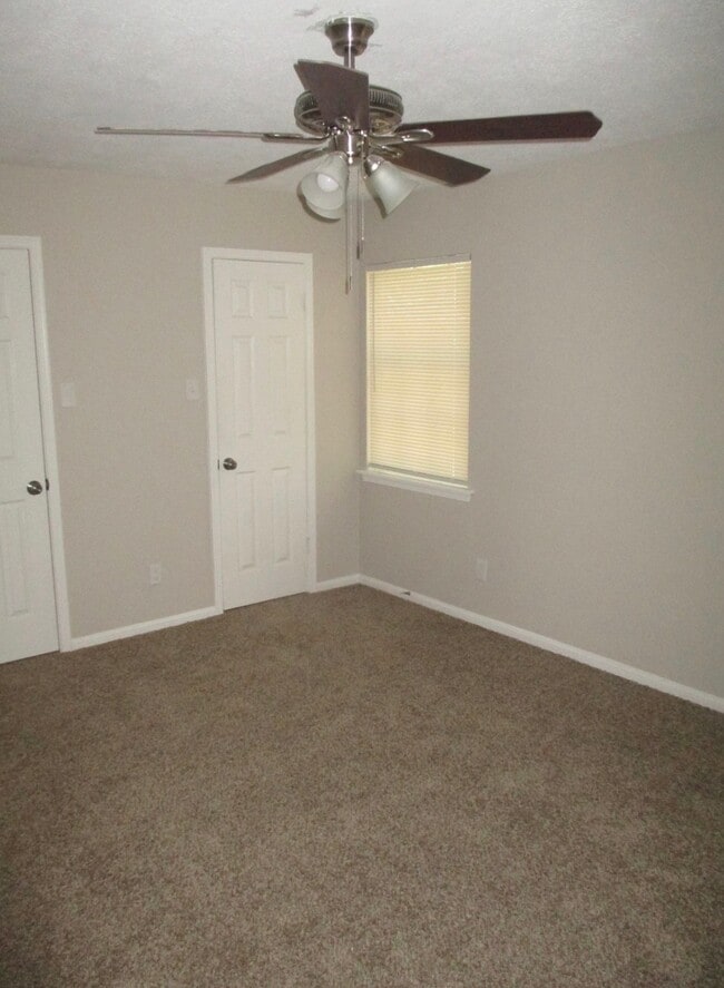 property at 2921 Roseheath Ln