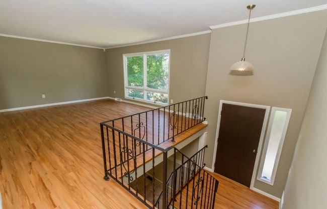 property at 3 Gick Rd