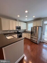 5713 Rosanna Pl in Ellicott City, MD - Building Photo - Building Photo