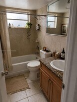 13900 Lake Placid Ct in Miami Lakes, FL - Building Photo
