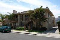 4902 Charlene Cir in Huntington Beach, CA - Building Photo - Building Photo